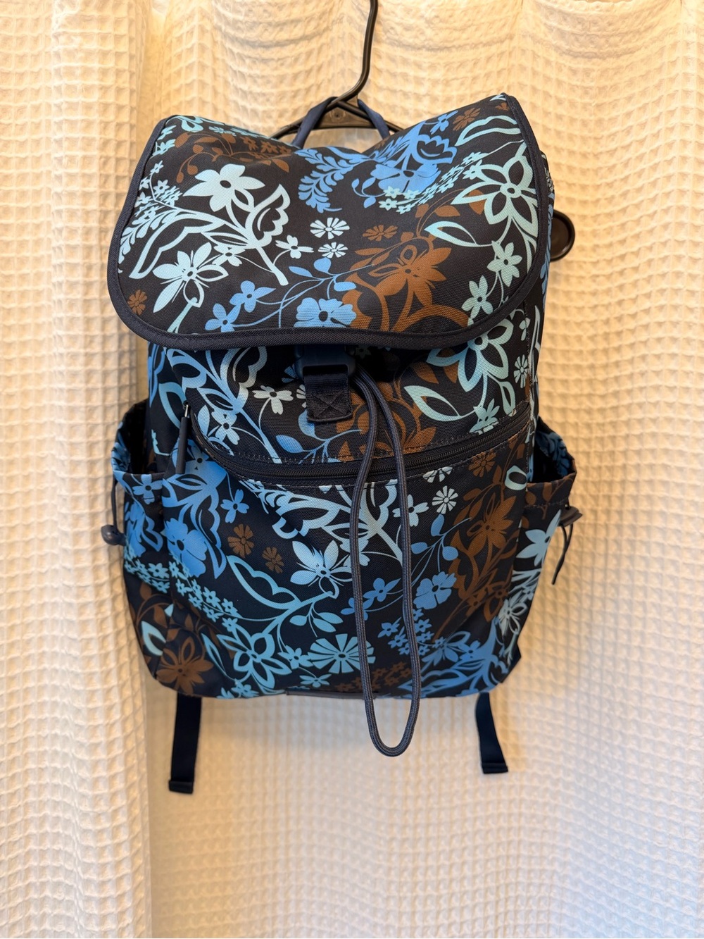 Vera Bradley Floral Drawstring Backpack - Blue & Brown
